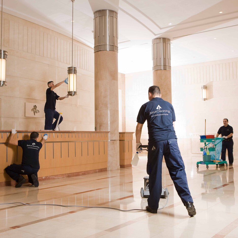 schoonmaken van gemeenschappelijke ruimten van gebouwen